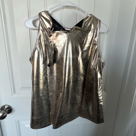 Metallic Gold Tank - Picture 5 of 5